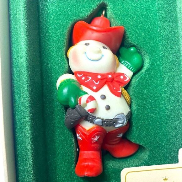 Cowboy Snowman Hallmark Ornament 1982 New in Box - Picture 3 of 4